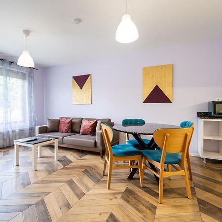 Sunny Apartment In Studentski Grad, Behind Unss Sofia Eksteriør bilde