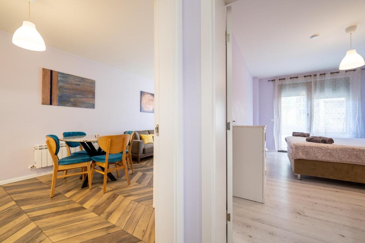 Sunny Apartment In Studentski Grad, Behind Unss Sofia Eksteriør bilde